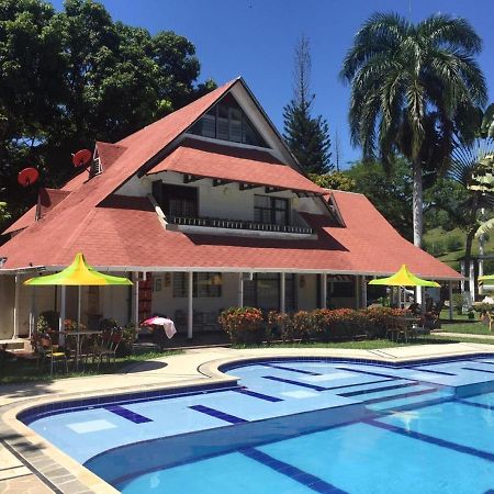 Finca Hotel Pinares 拉平塔达 外观 照片