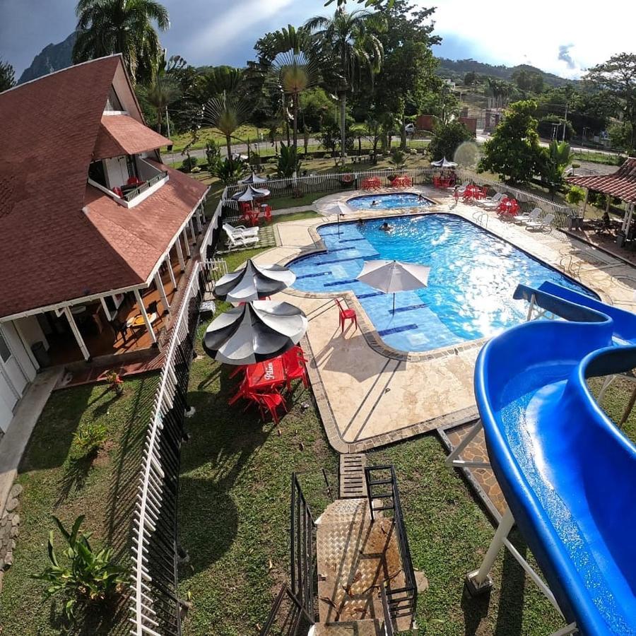 Finca Hotel Pinares 拉平塔达 外观 照片