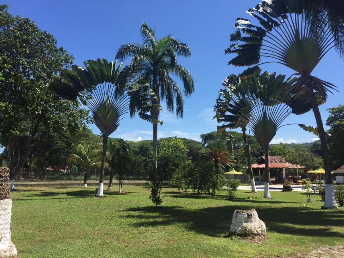 Finca Hotel Pinares 拉平塔达 外观 照片