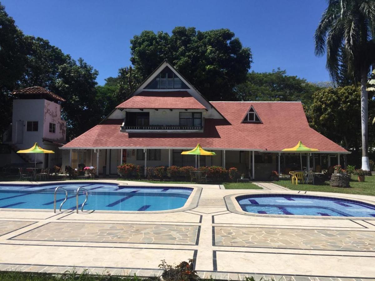 Finca Hotel Pinares 拉平塔达 外观 照片