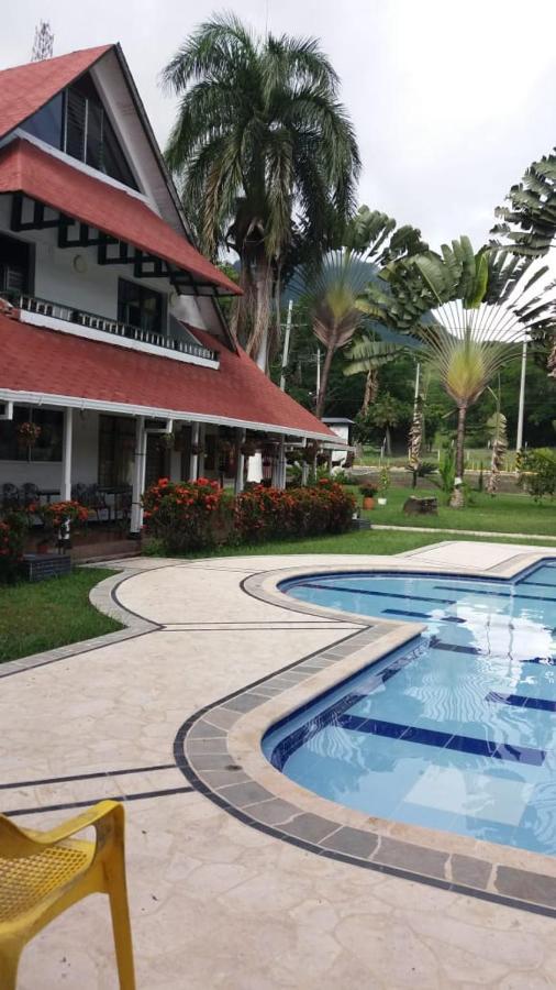 Finca Hotel Pinares 拉平塔达 外观 照片